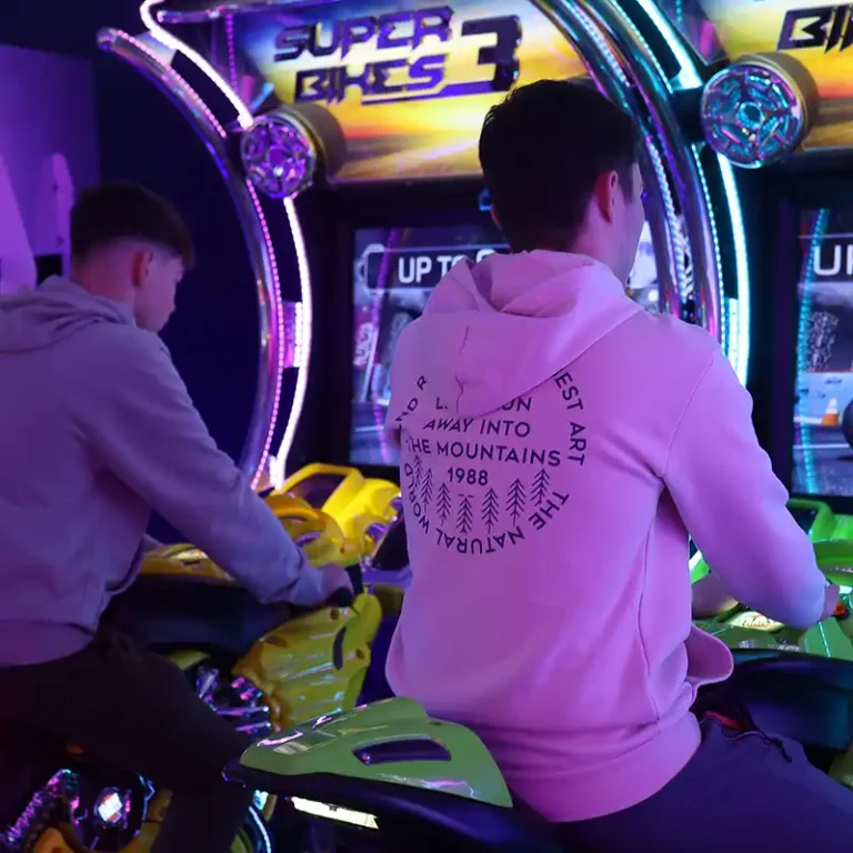 Super Bikes 3 simulator moto-trke u Amper igraonici